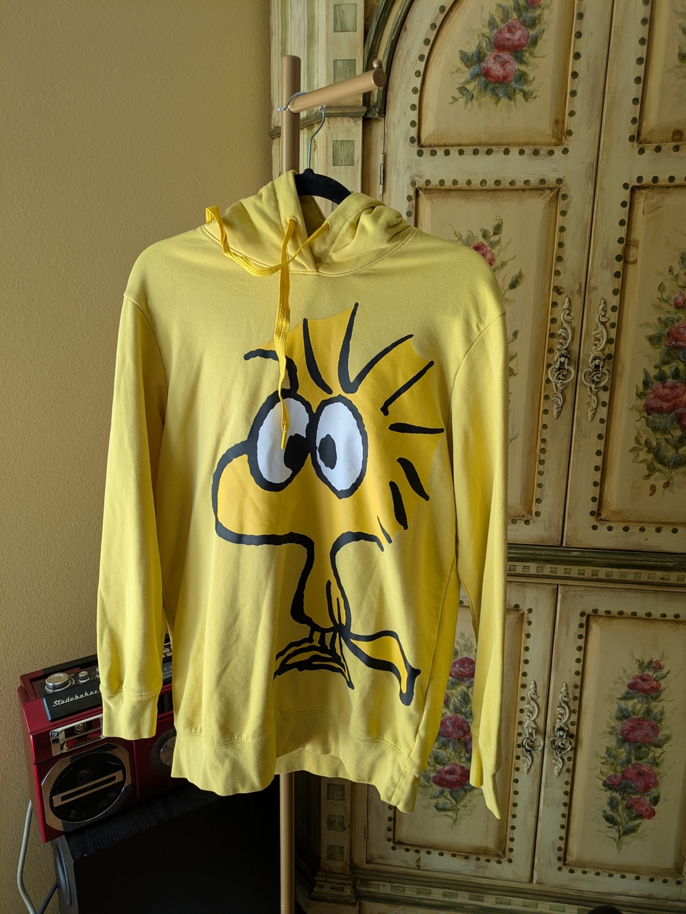 Peanuts Yellow Hooded Sweatshirt with Woodstock Graphic Sz S